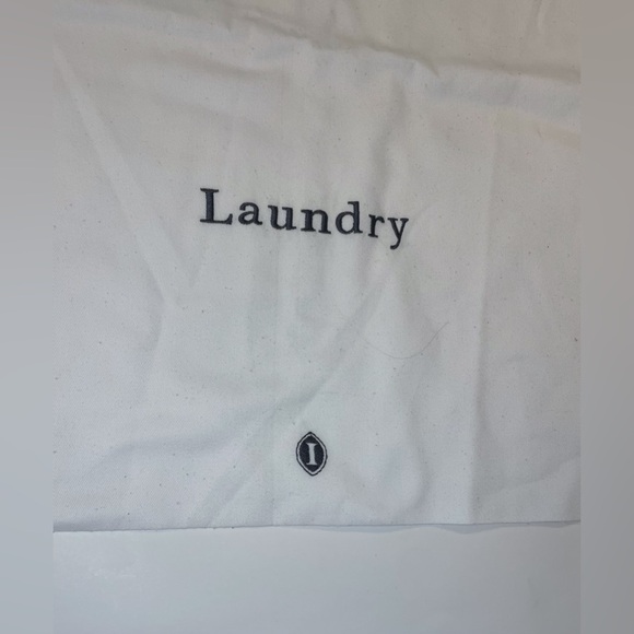 Laundry White Dust Bag - Picture 2 of 7